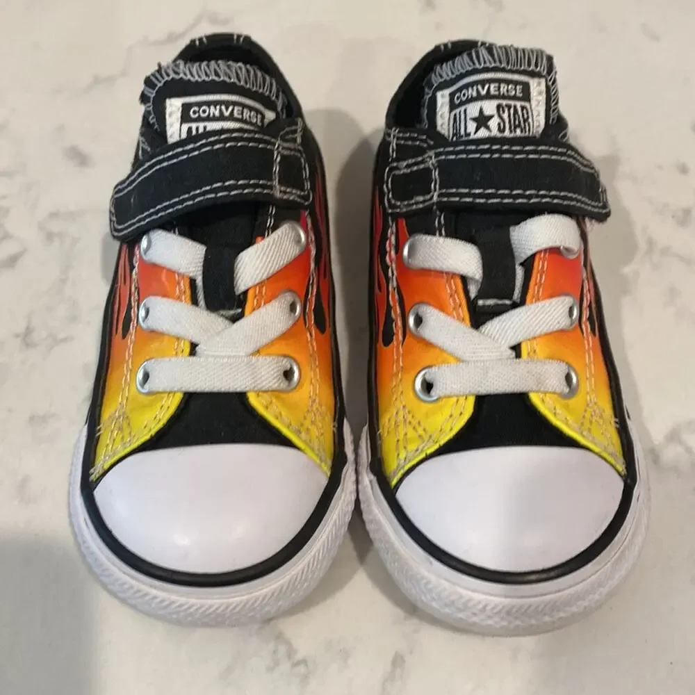 Converse Archive Flame Chuck Unisex Infant Shoe flames size 6